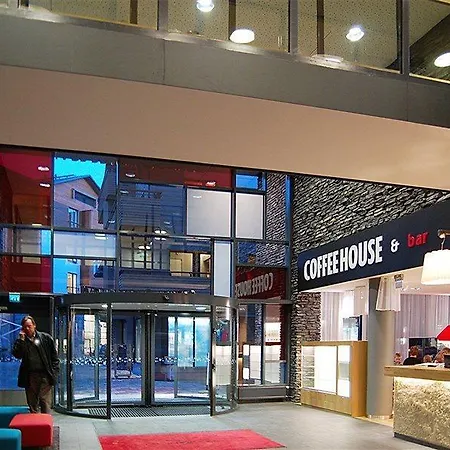 فندق Break Sokos ليفي